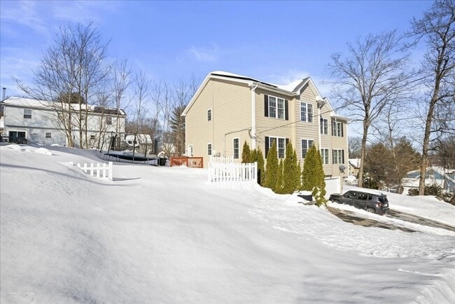 Building Photo - 16 Third St