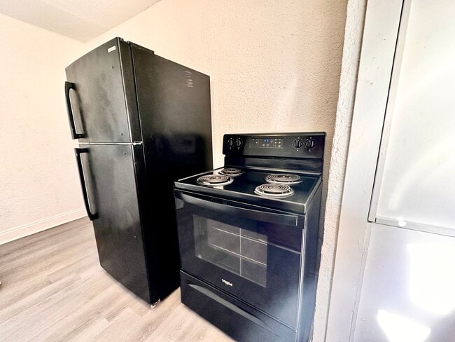 Building Photo - Three bedroom OKC Home - Move in Deposit-Free! (If Qualified)