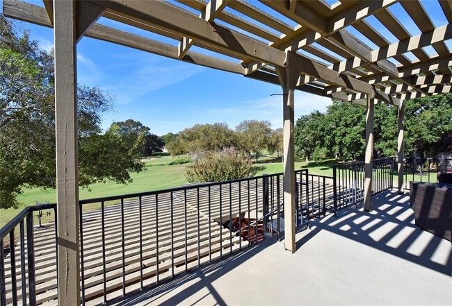 Building Photo - 2802 S Doral Dr