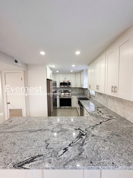 Building Photo - 13601 Frigate Ct
