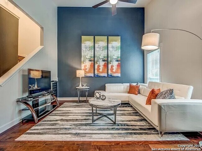 Building Photo - FURNISHED AND EQUIPPED LUXURY TOWNHOME  |  GATED  |  2 SWIMMING POOLS