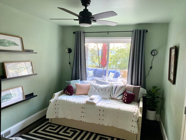 Building Photo - 4274 4th Ave S