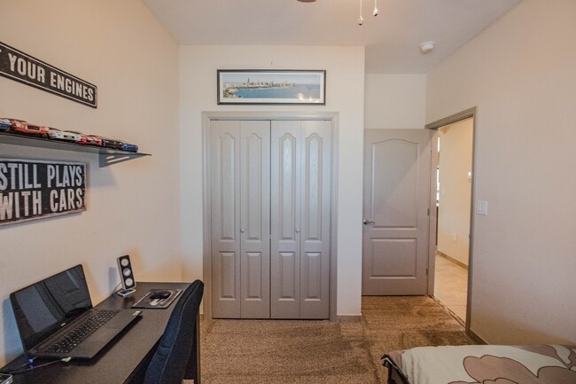 Building Photo - Spacious, Charming Home