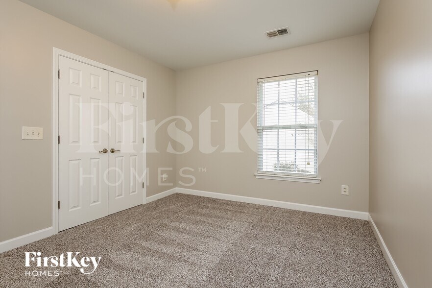 Building Photo - 3038 Argyll Dr