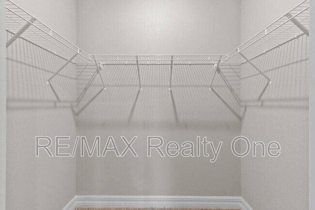 Building Photo - 887 E Weldon Ct