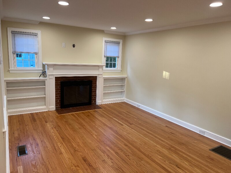 Building Photo - 80 Figlar Ave