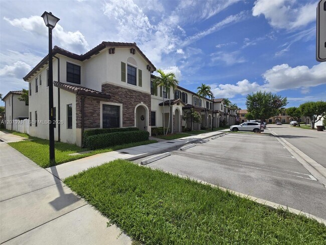 Building Photo - 9267 W 34th Ct
