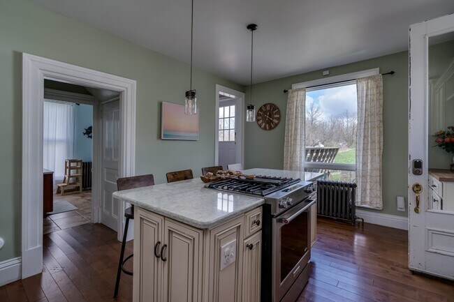 Building Photo - 11853 NY-12E