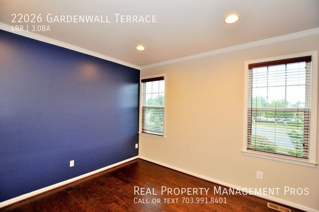 Building Photo - 22026 Gardenwall Terrace