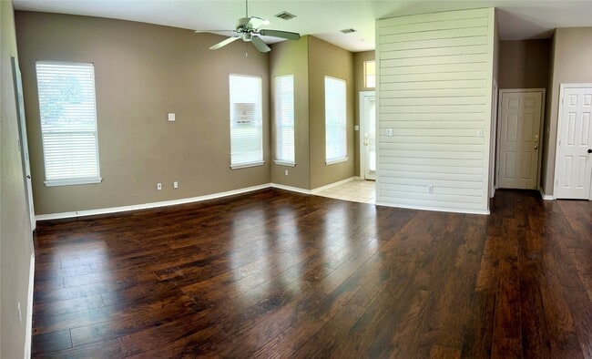 Building Photo - 13032 Centaurus Ct