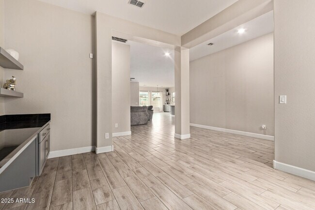 Building Photo - 11807 W Pkwy Ln