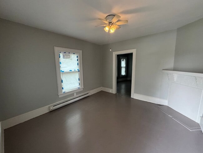 Building Photo - 2 Bedroom House Near Rocky Mount Middle Sc...
