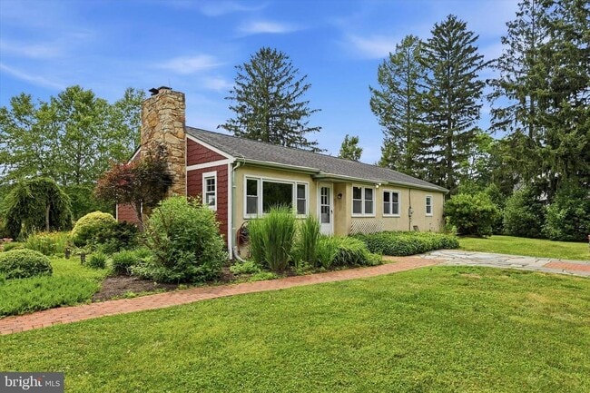 Building Photo - 1058 Glen Hall Rd