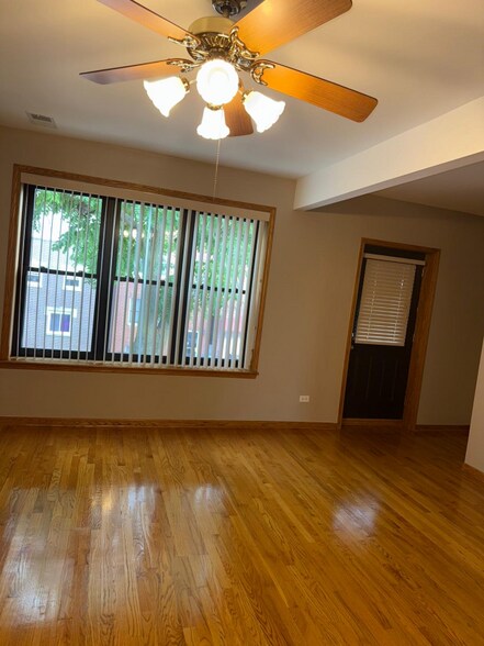 Building Photo - 2126 W 24th St