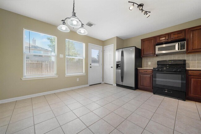 Building Photo - 21106 Bridgemeadows Ln