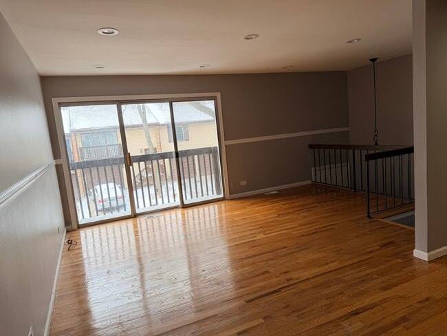 Building Photo - 282 Sioux Dr