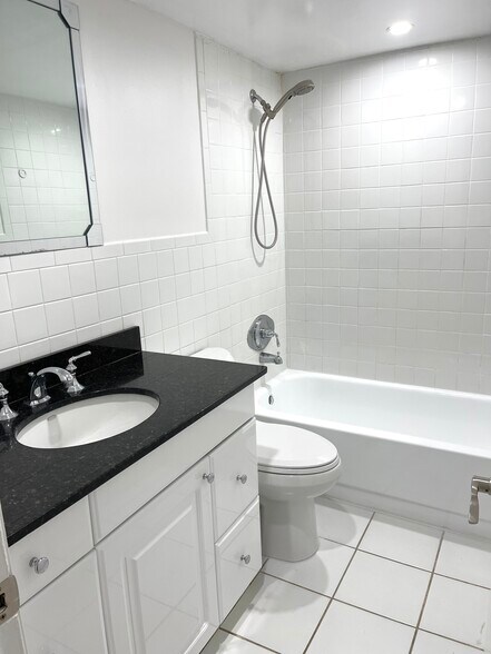 Building Photo - 13700 SW 62nd St