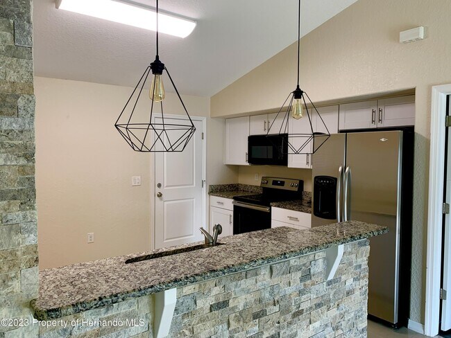 Building Photo - 10405 Lafoy Rd