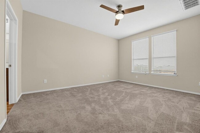 Building Photo - 400 Bedford Falls Ln