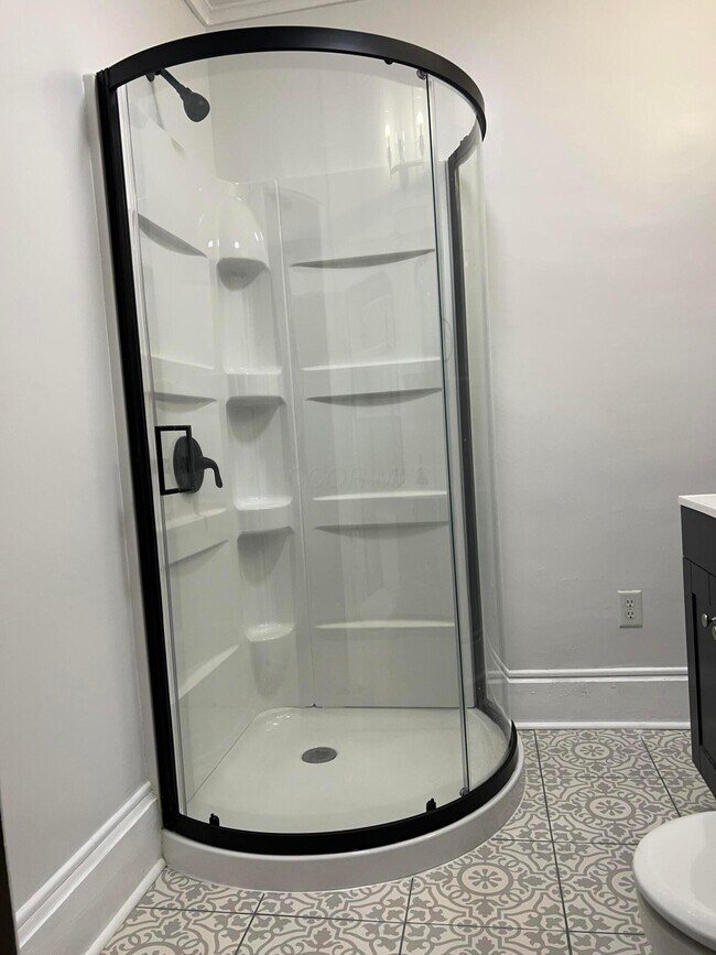 Building Photo - 541 E Whittier St