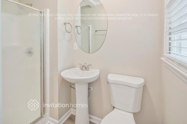 Building Photo - 2642 Hill Ln