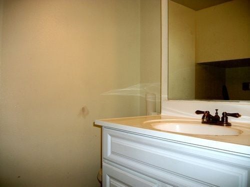 Building Photo - 2188 Bluehaven Ct