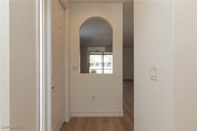 Building Photo - 15618 Summit Pl Cir