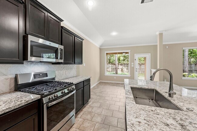Building Photo - 34 Sawbridge Cir