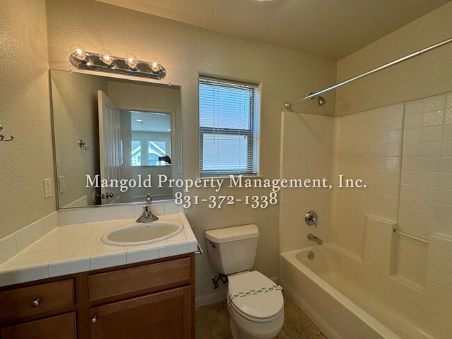 Building Photo - 3075cre