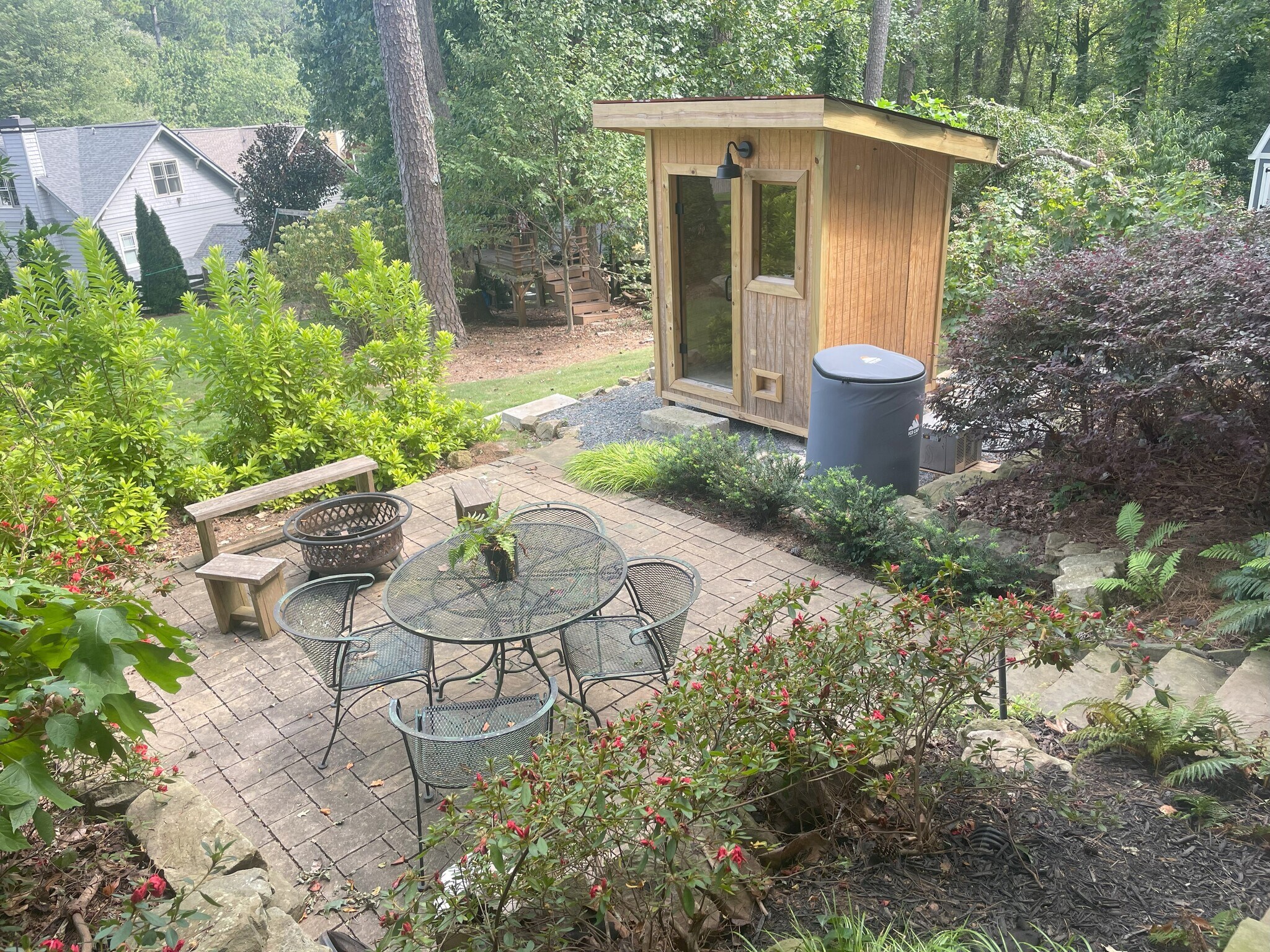 Outdoor amenities: Sauna, Cold Plunge, and Outdoor patio/dining area - 460 E Pharr Rd