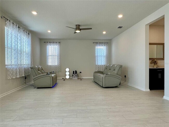 Building Photo - 2612 Magnolia Ave