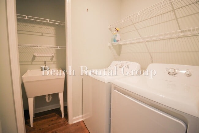 Building Photo - 35 Palmetto Green Dr