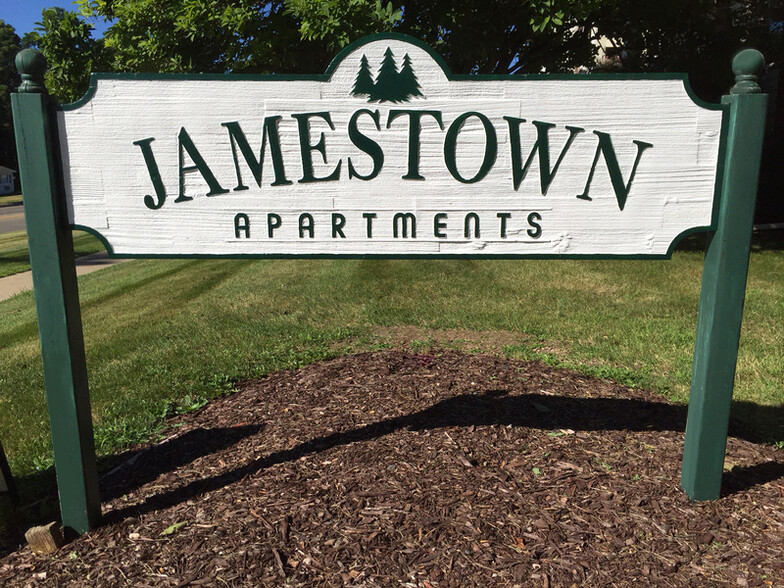 Primary Photo - Jamestown Apartments