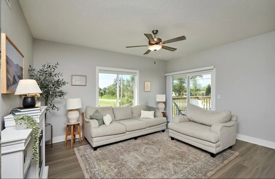 Building Photo - 2700 Yordi Dr
