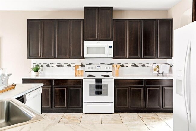 Building Photo - 7300 Ondantra Bnd