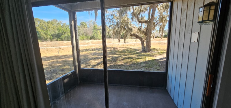 Building Photo - 181 Palm View Ct