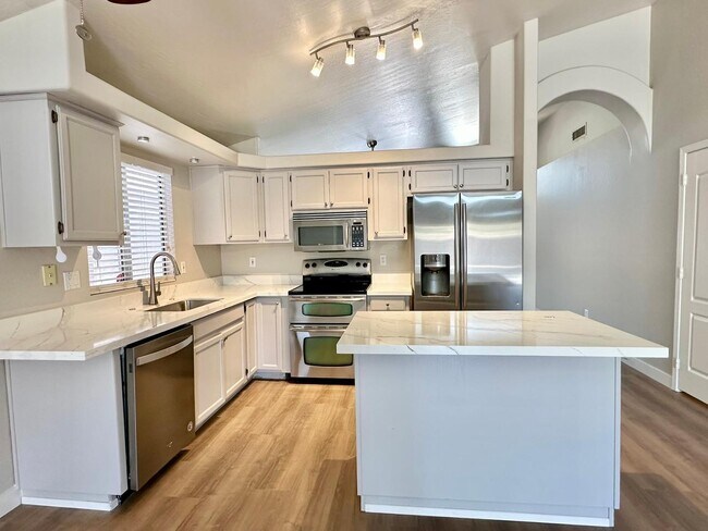 Building Photo - 4781 W Harrison St