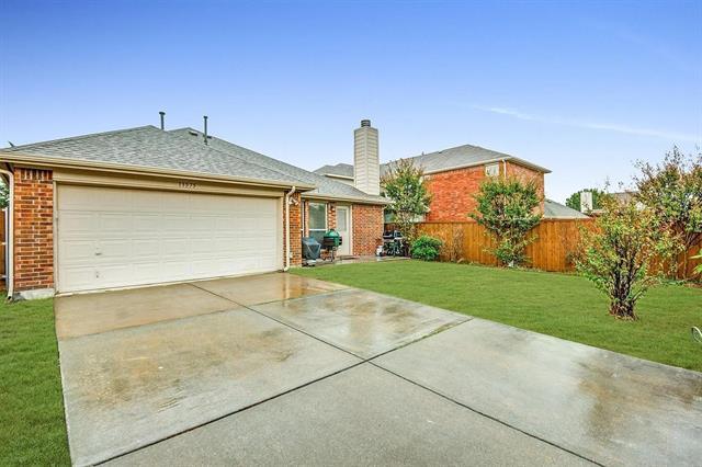 Building Photo - 13575 Valley Mills Dr