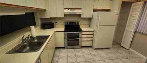 Building Photo - 3021 Sandpiper Bay Cir