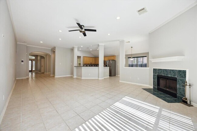 Building Photo - 1824 Chasewood Dr