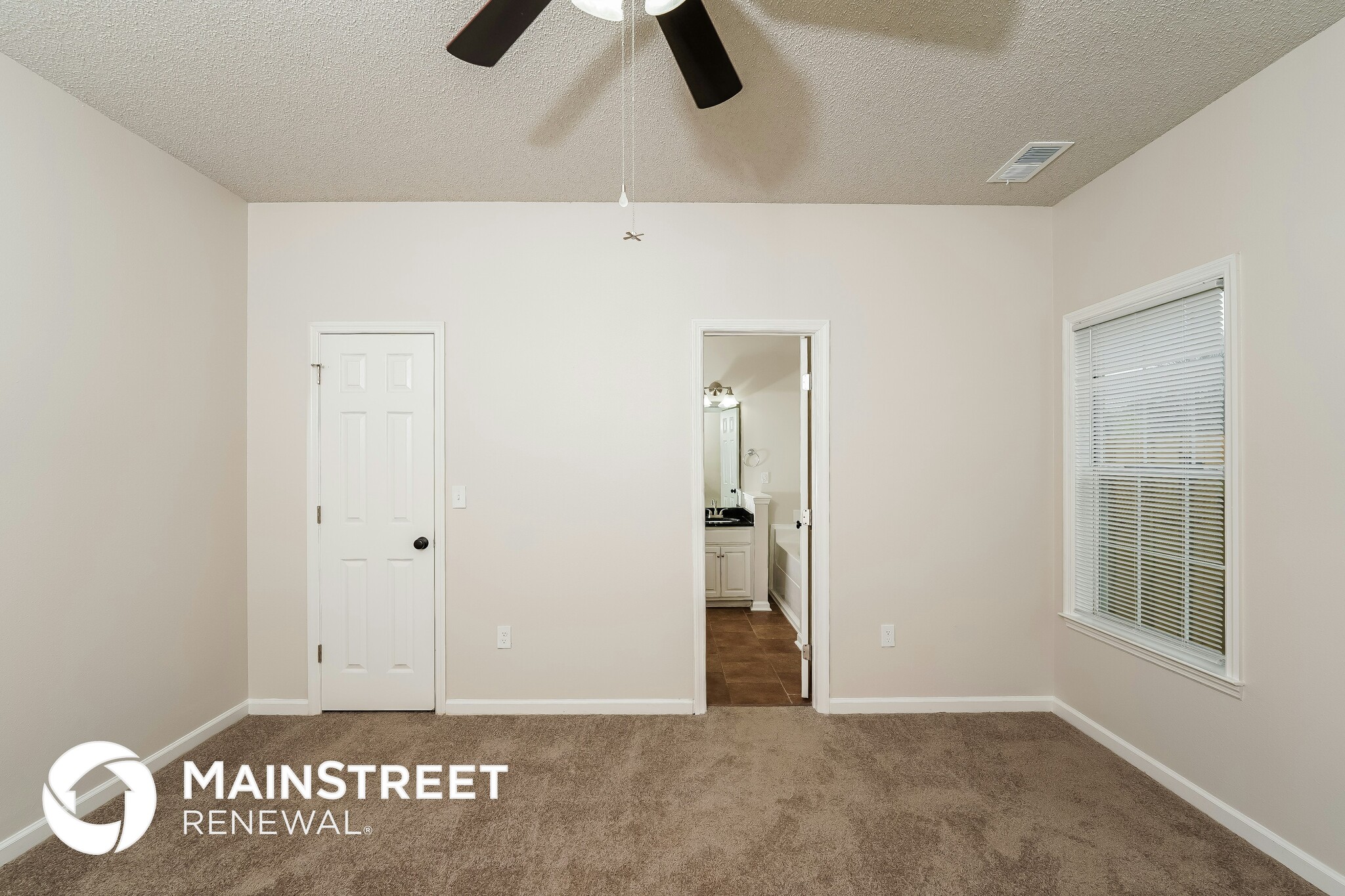 Building Photo - 1144 Amberley Woods Dr