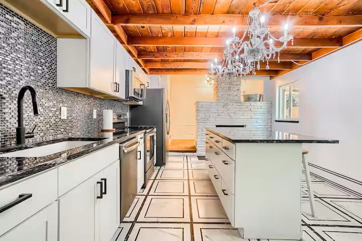 Building Photo - 7580 W 33rd Ave