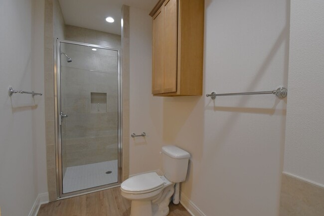 Building Photo - Hamilton Meadows Gated Community! Lovely, Modern 2 Bedroom, 2 Bath Home w/Garage