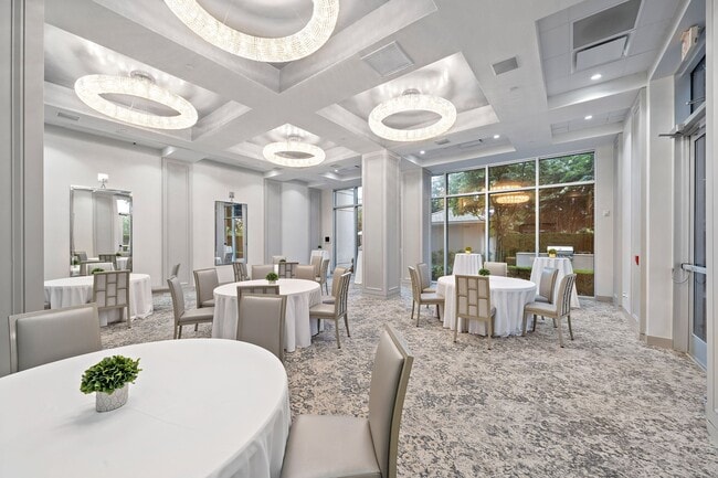 Building Photo - 3333 Allen Pkwy