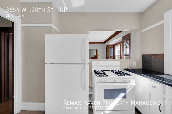 Building Photo - 3654 W 138th St