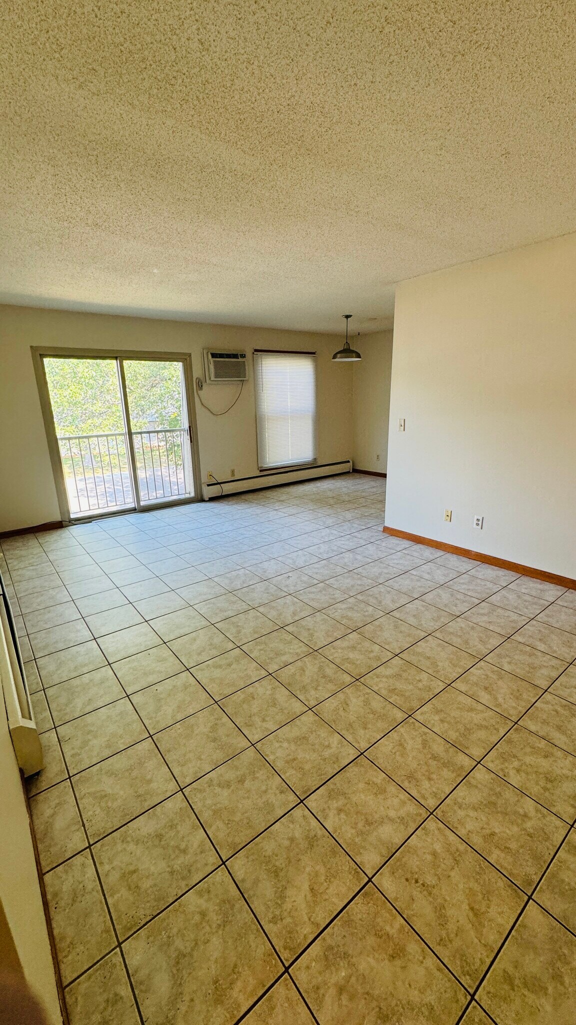 Building Photo - 900 9th Ave S