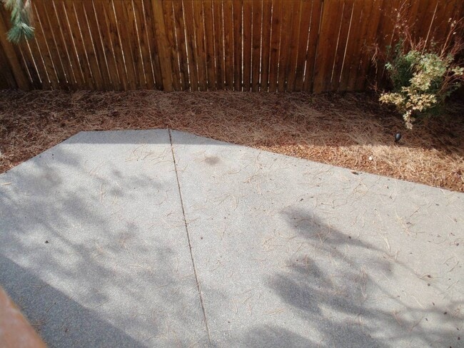 Building Photo - Single Family Home in the Riverstone Commu...