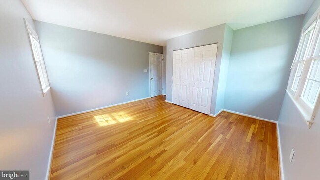 Building Photo - 2527 Bull Run Ct