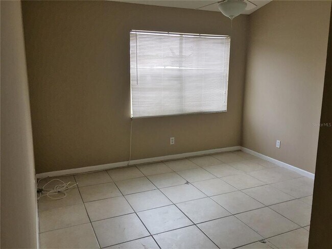 Building Photo - 2536 Woodgate Blvd