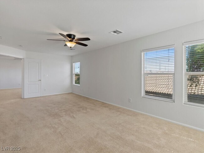 Building Photo - 4905 Apache Valley Ave